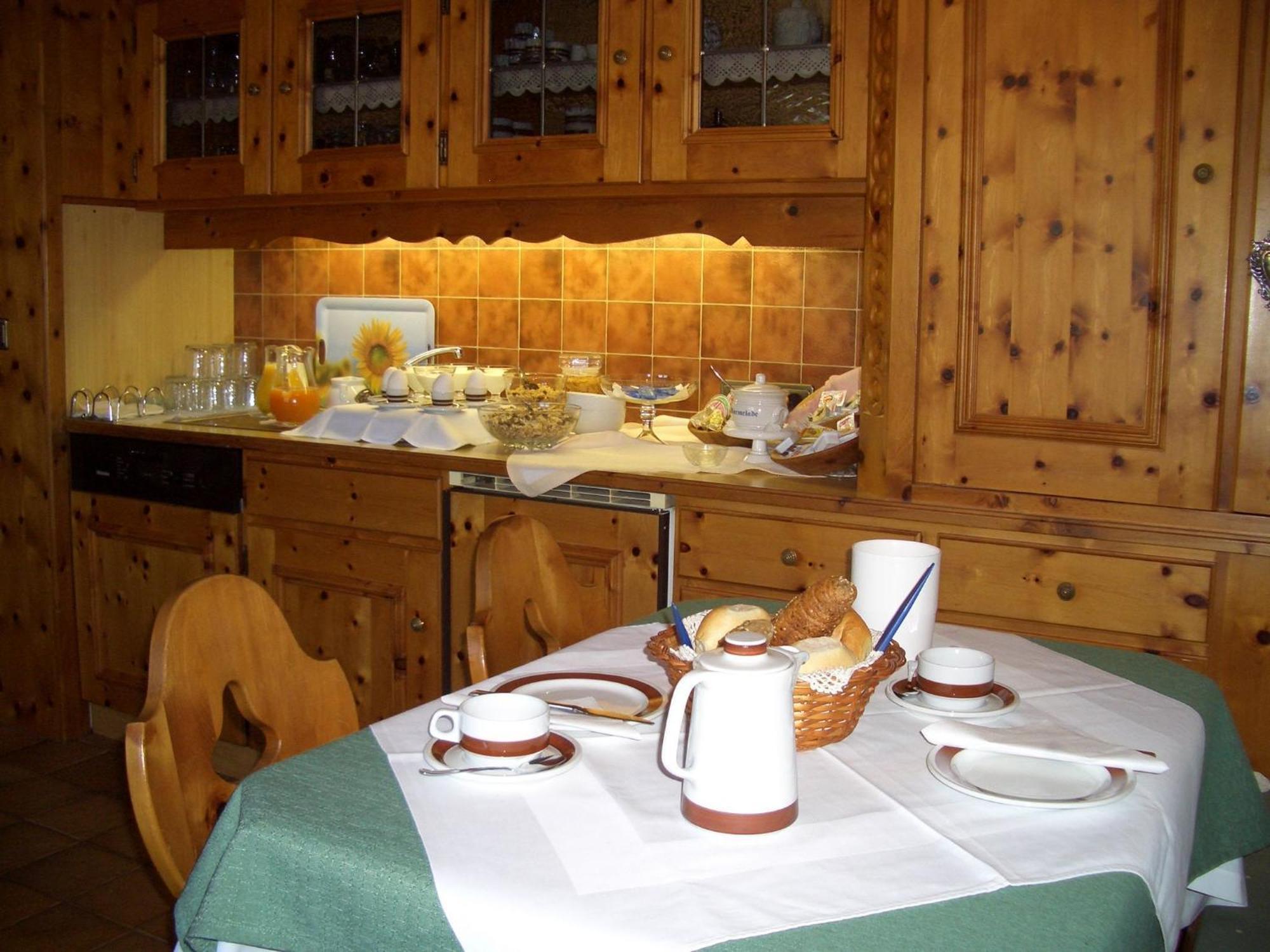 Gaestehaus Burgi Fügen Exterior foto